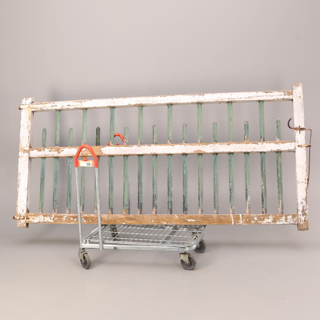 GRIND, trä, bemålad, gårdsgrind, tidigt 1900-tal.