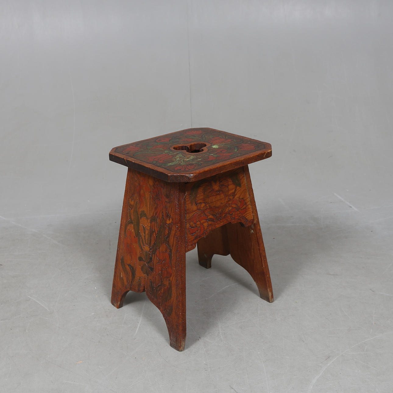 PALL, 1900-talets första hälft.