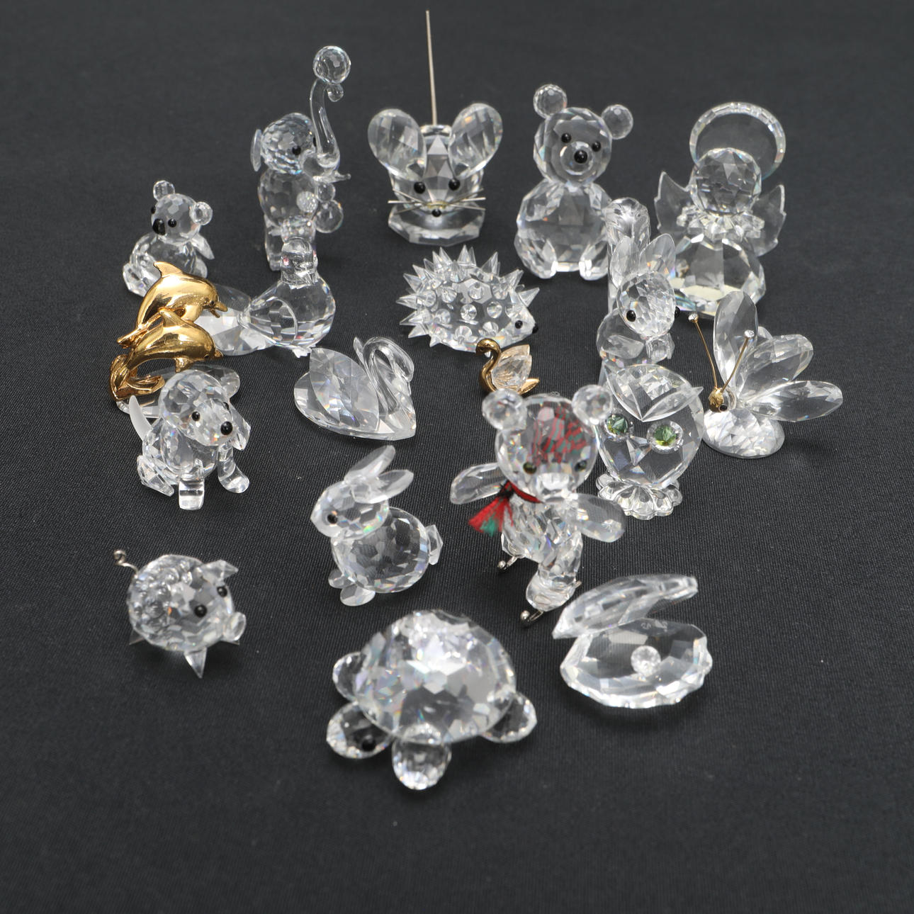 ZWANZIG FIGUREN, Swarovski-Kristall.