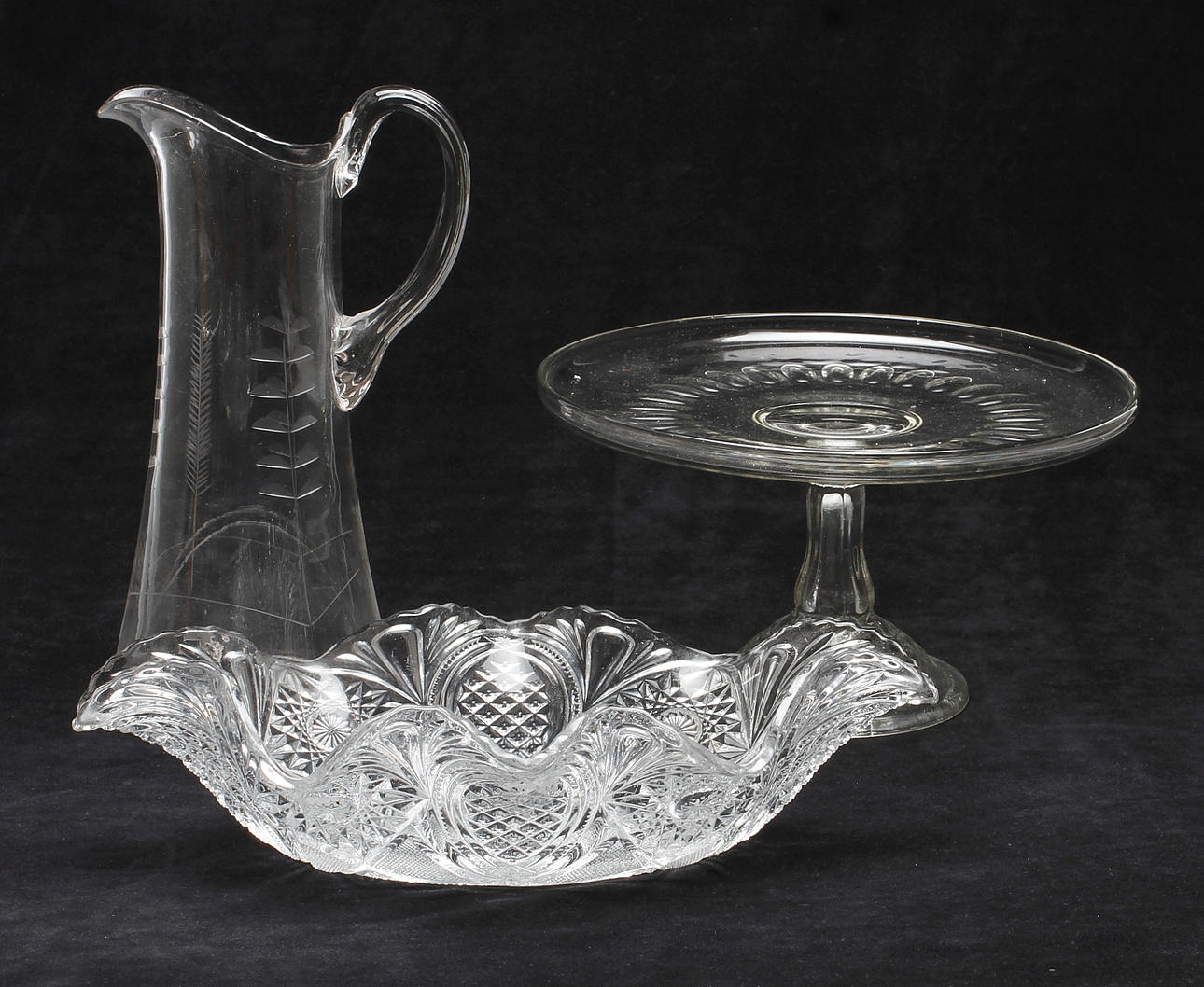 GLASFÖREMÅL, 3 delar, 1900-tal.