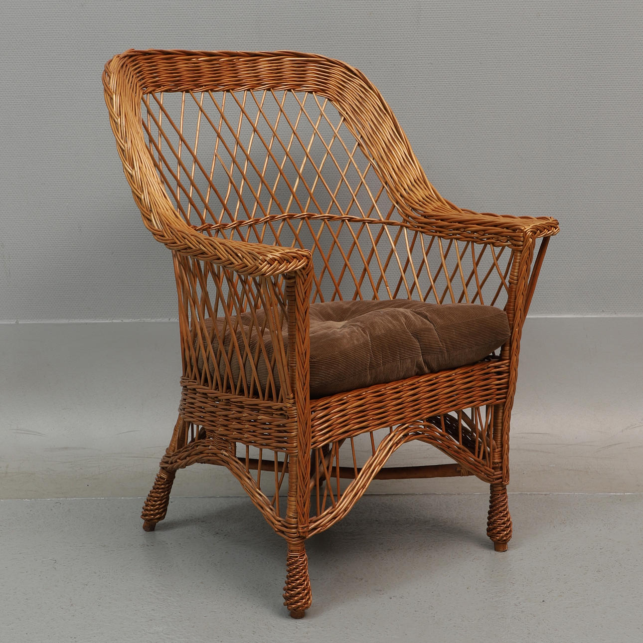 KORGSTOL, rotting,1900-tal.