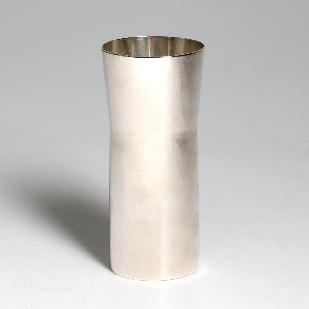 VAS, sterling silver, Rey Urban, Stockholm. 1963. Vikt 264 gram.