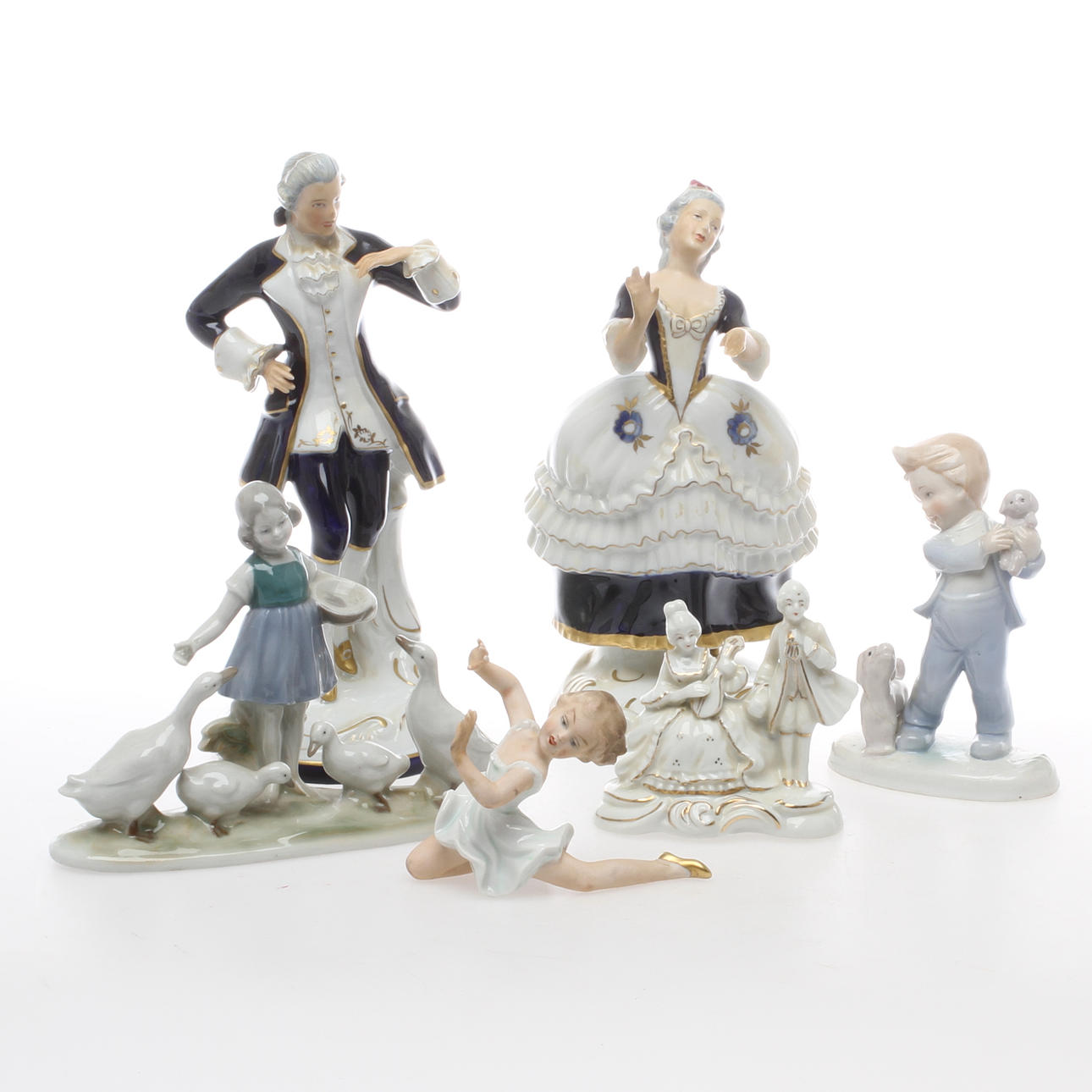 FIGURINER, 6 st, porslin, varav 2 st Royal Dux, 1900-tal.