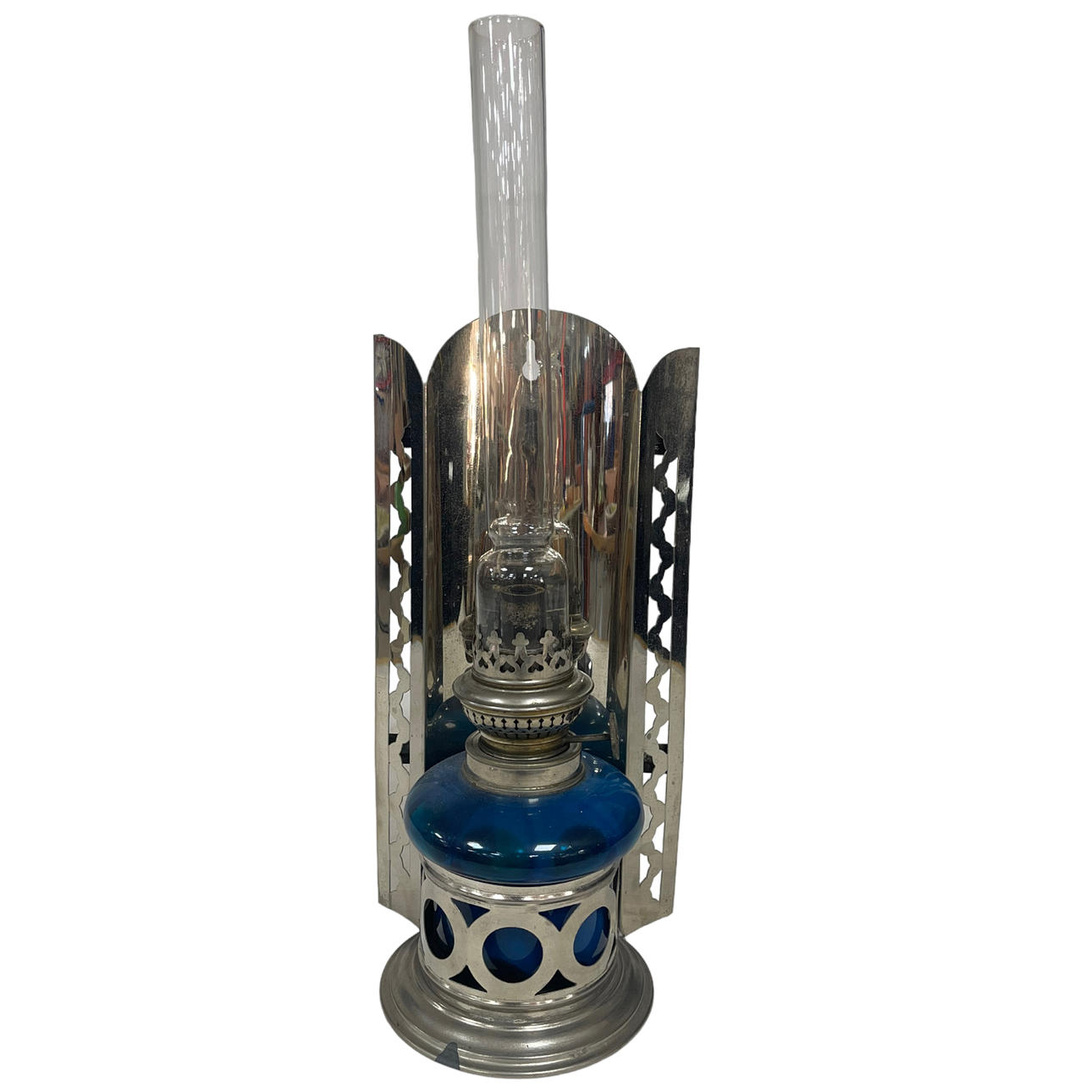 PETROLEUMLAMPE FÜR DIE WAND.