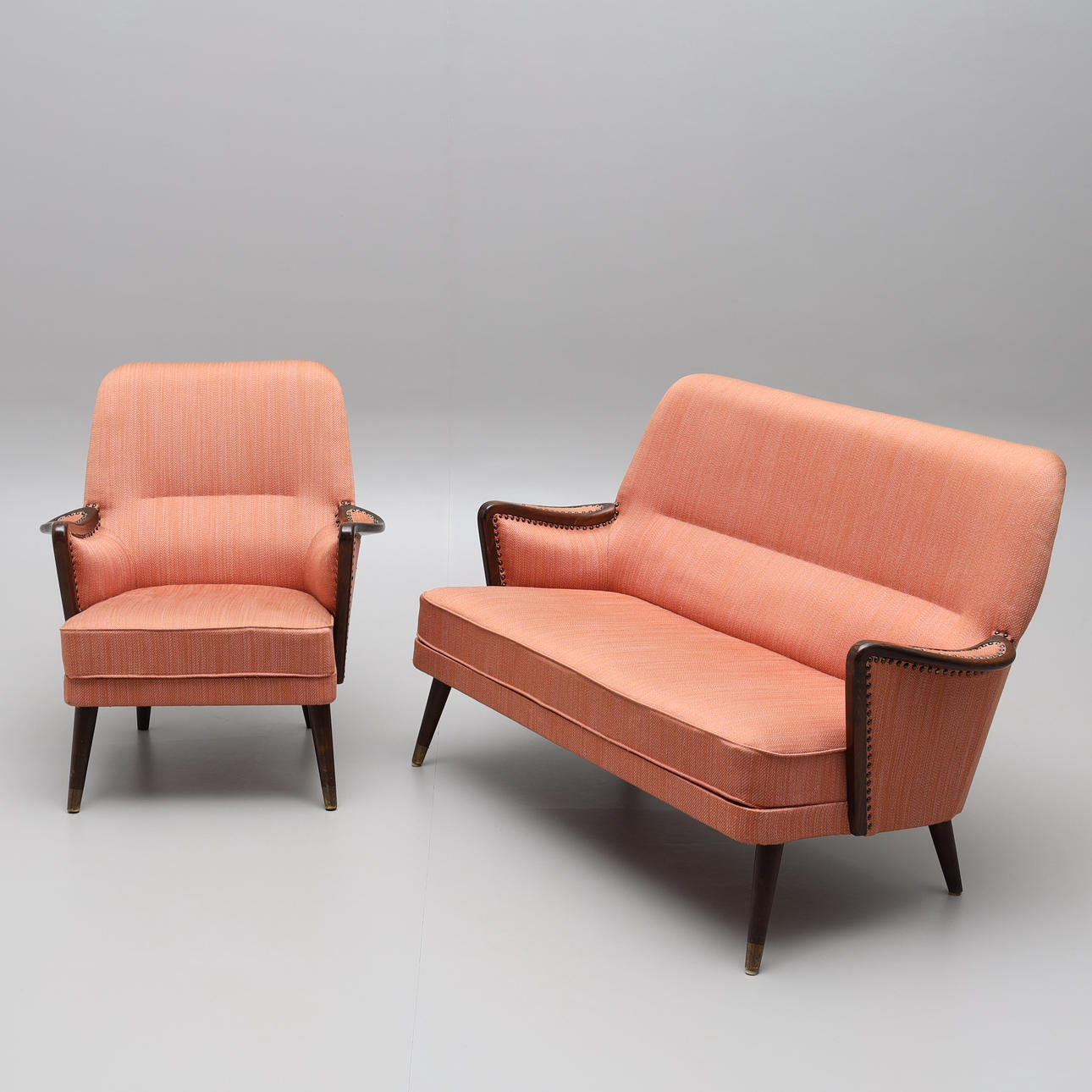 A two-piece sofa set, 1950s/60s.