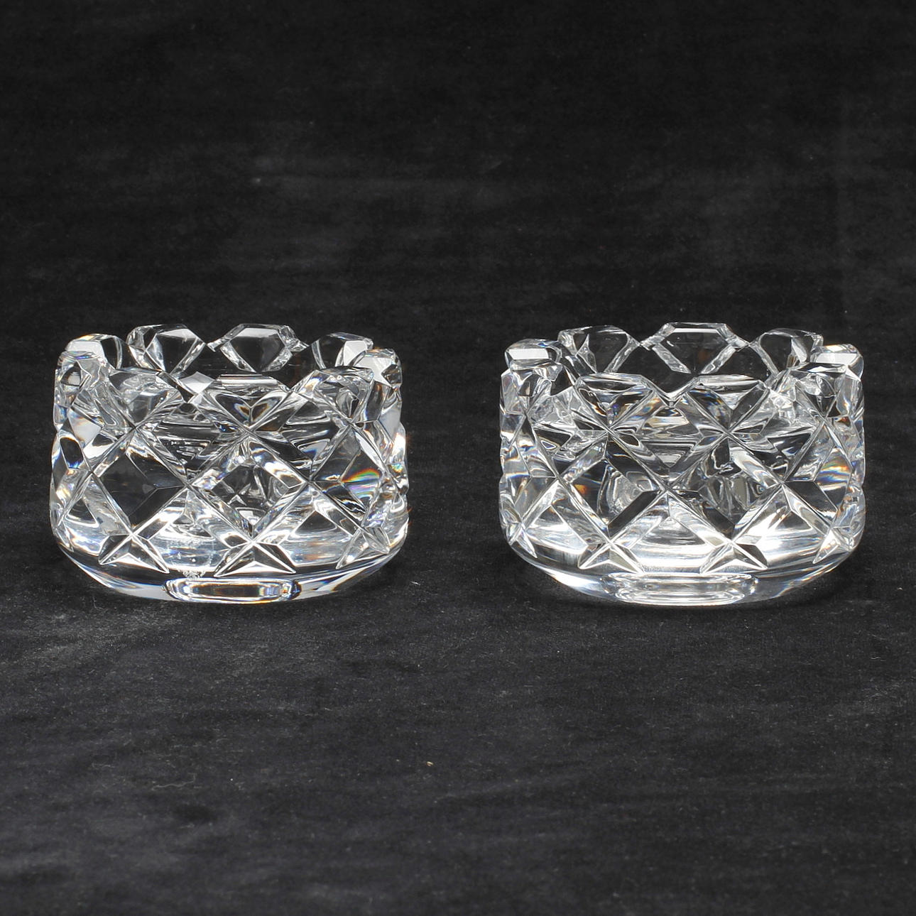 LJUSSTAKAR, ett par, kristall. "Sofiero", Gunnar Cyren, Orrefors, 1900-tal.