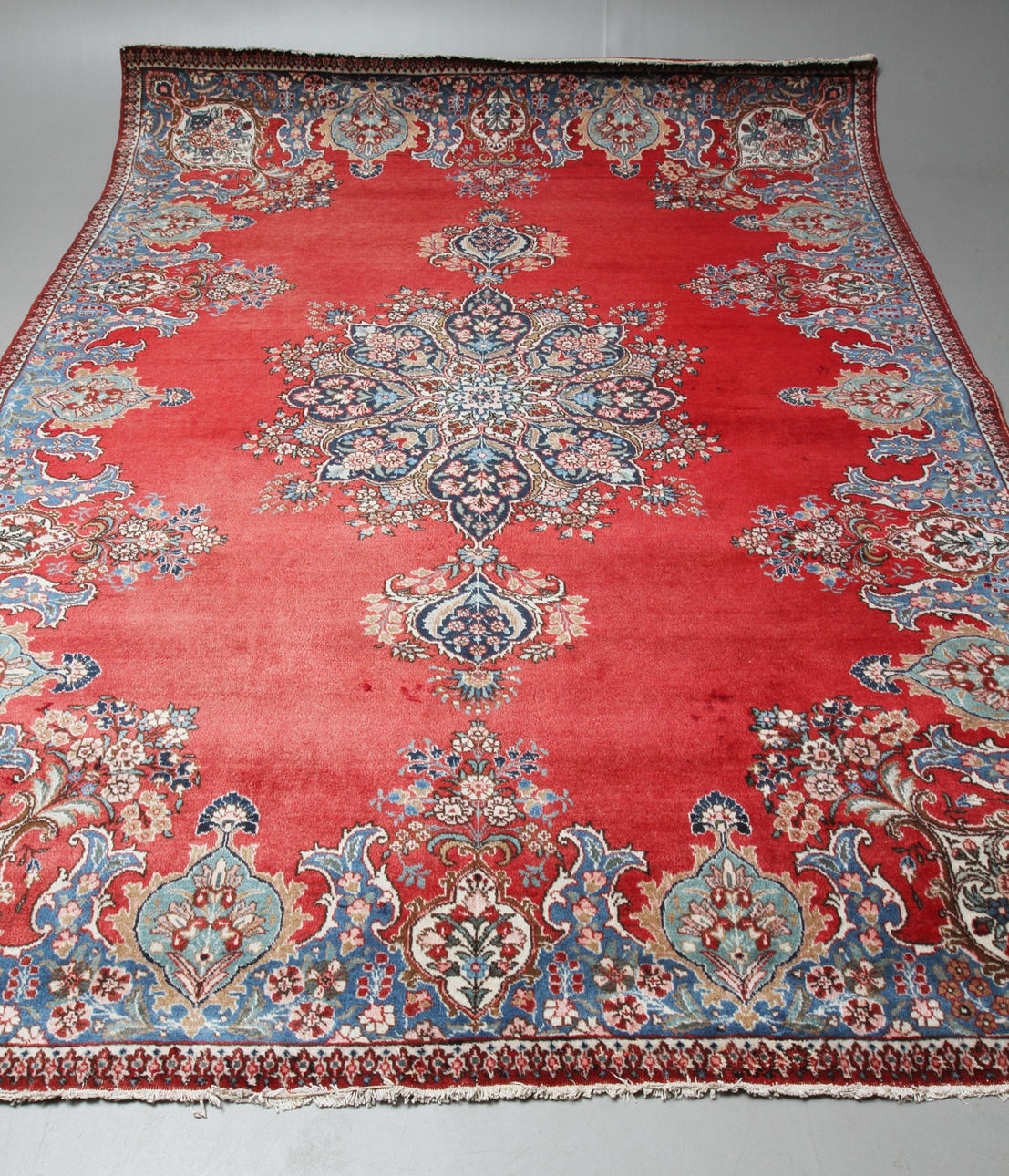 MATTA, orientalisk, ca 330 x 240 cm.