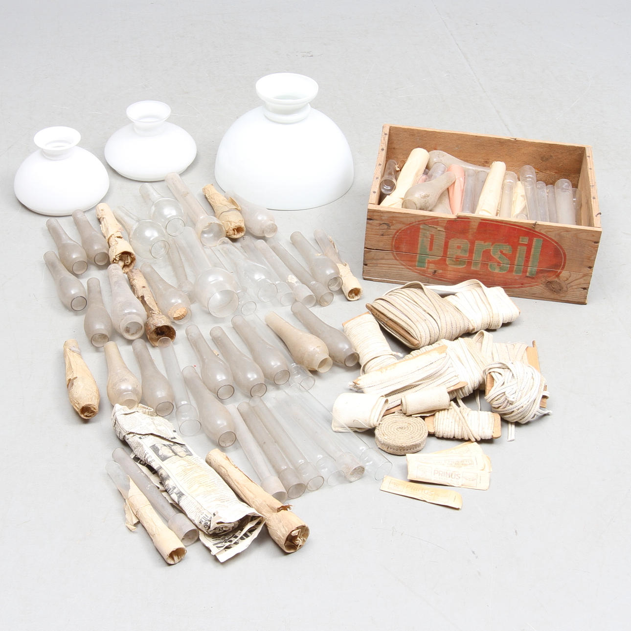 PARTI FOTOGENLAMPSDELAR, 18/1900-tal.