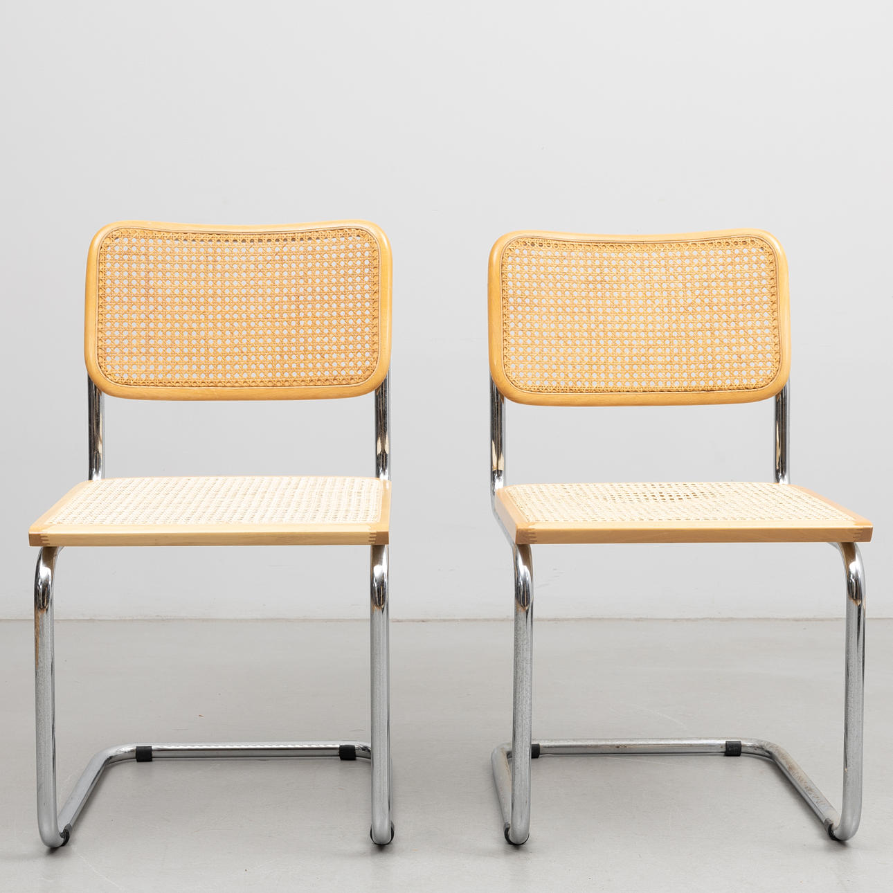 STOLAR, 2 st, bauhausstil, 1900-tal.