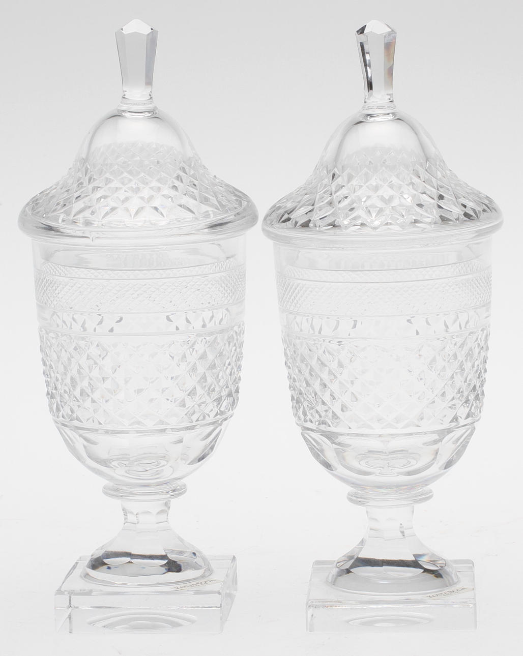 LOCKPOKALER.ett par "Kent" Kosta.