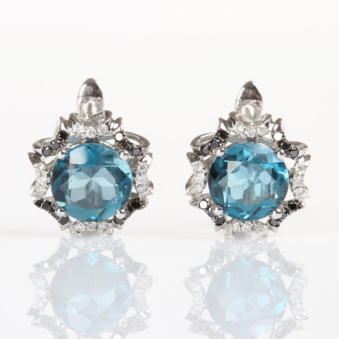 TOPAASI KORVAKORUT 14K.