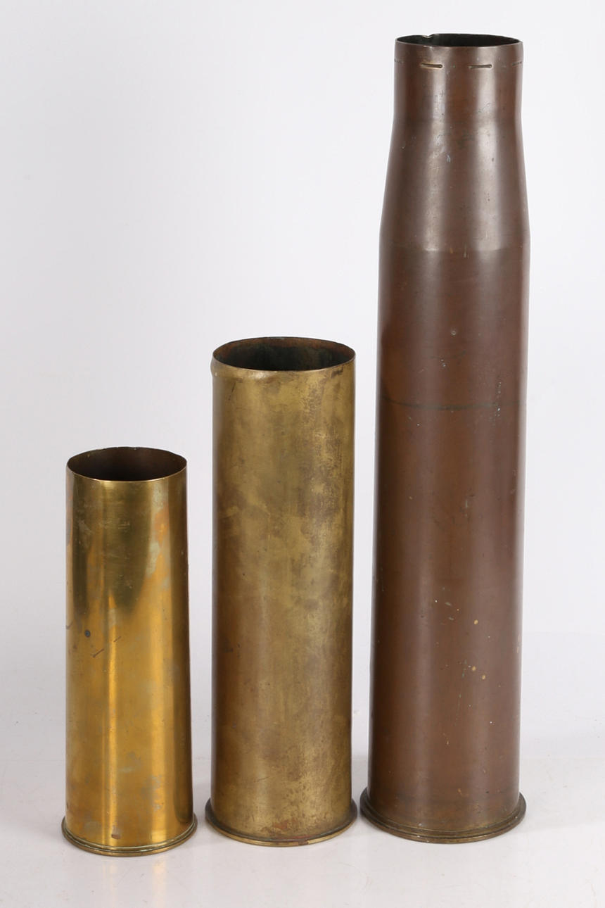 SECOND WORLD WAR SHELL CASES. Weapons & Militaria - Other - Auctionet