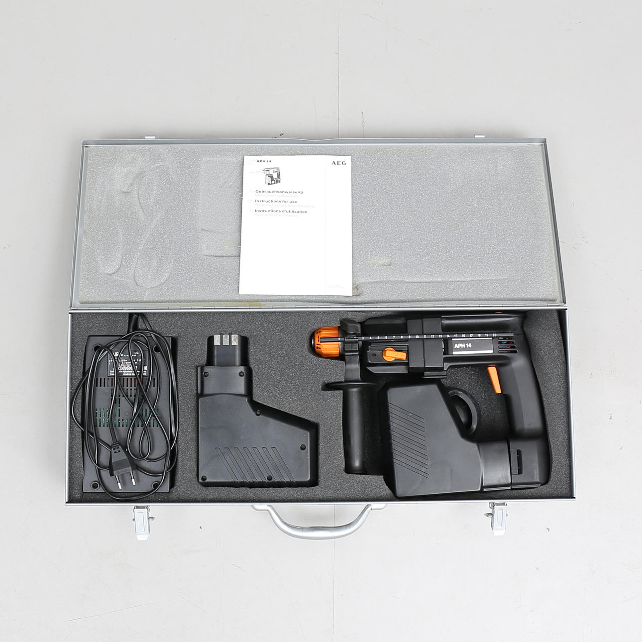 SLAGBORR, AEG APH 14, batteridriven.