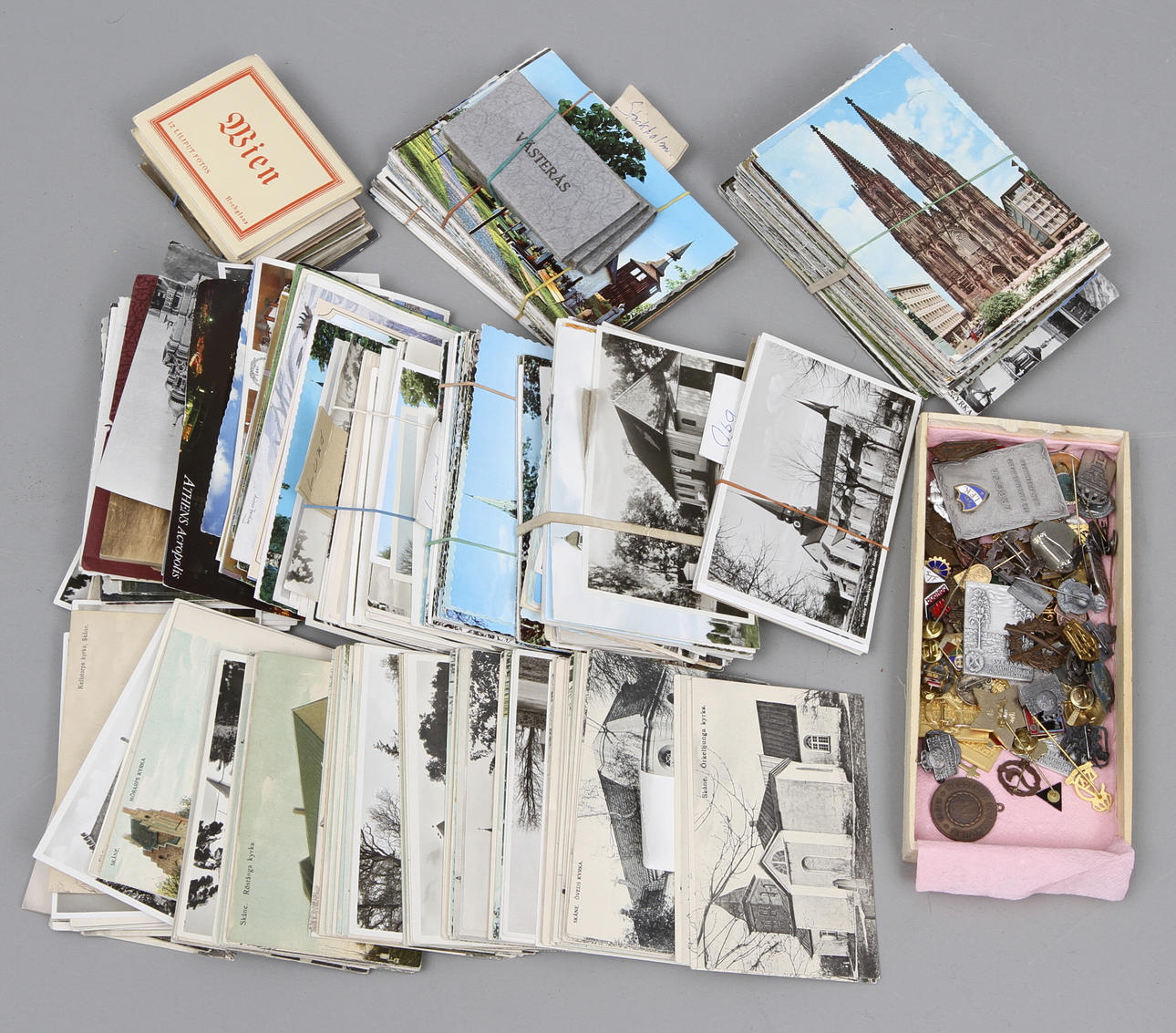 PARTI NÅLMÄRKEN SAMT VYKORT.