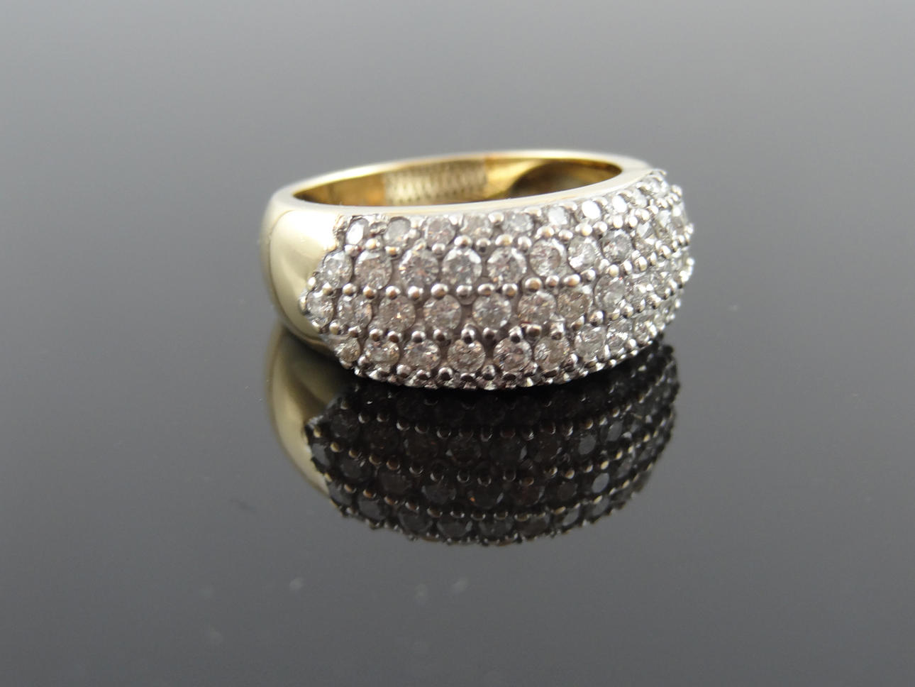 FEM RADER Design diamantring 1,25cts 14k guld.