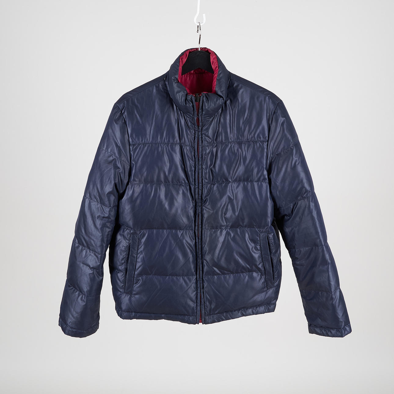 KARL LAGERFELD, abrigo de plumas, reversible.