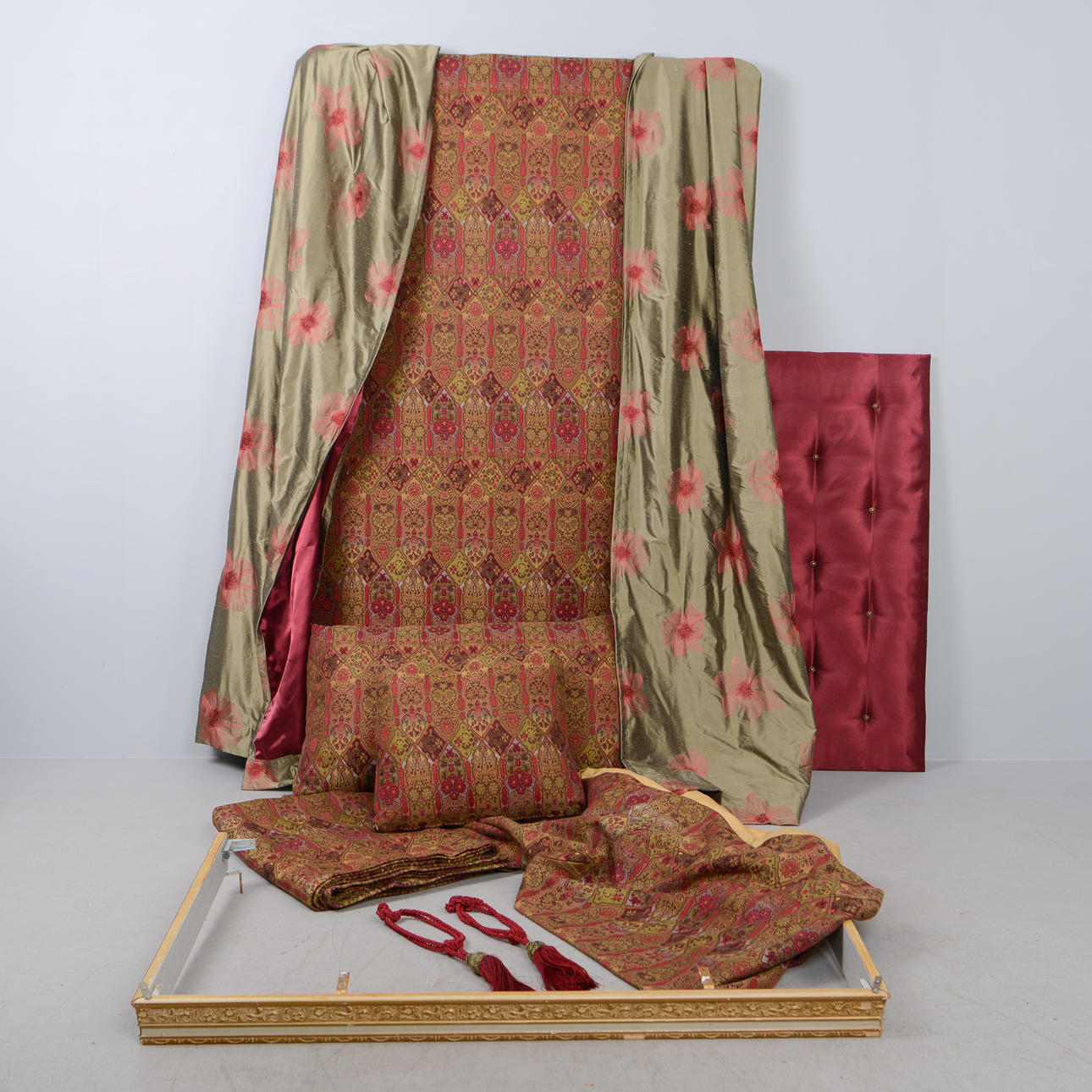 HIMMELSENG, barok stil, 120 x 200 cm.