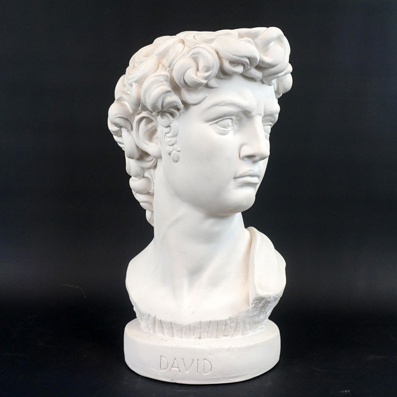 BYST, David, gips, 19/2000-tal.