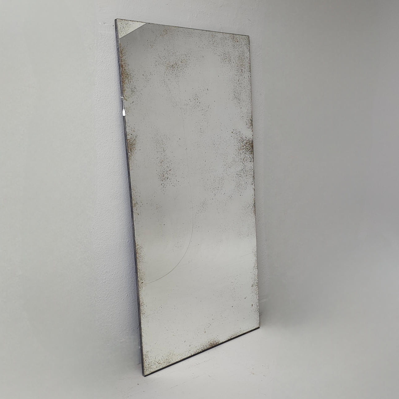 STORT ANTIKT SPEJL, 20. ÅRHUNDREDE.