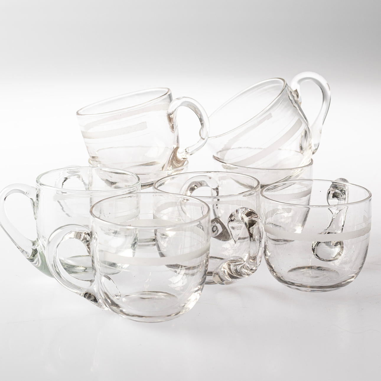 PUNSCHBECHER, 8 Stück, Glas mit geätztem Dekor.