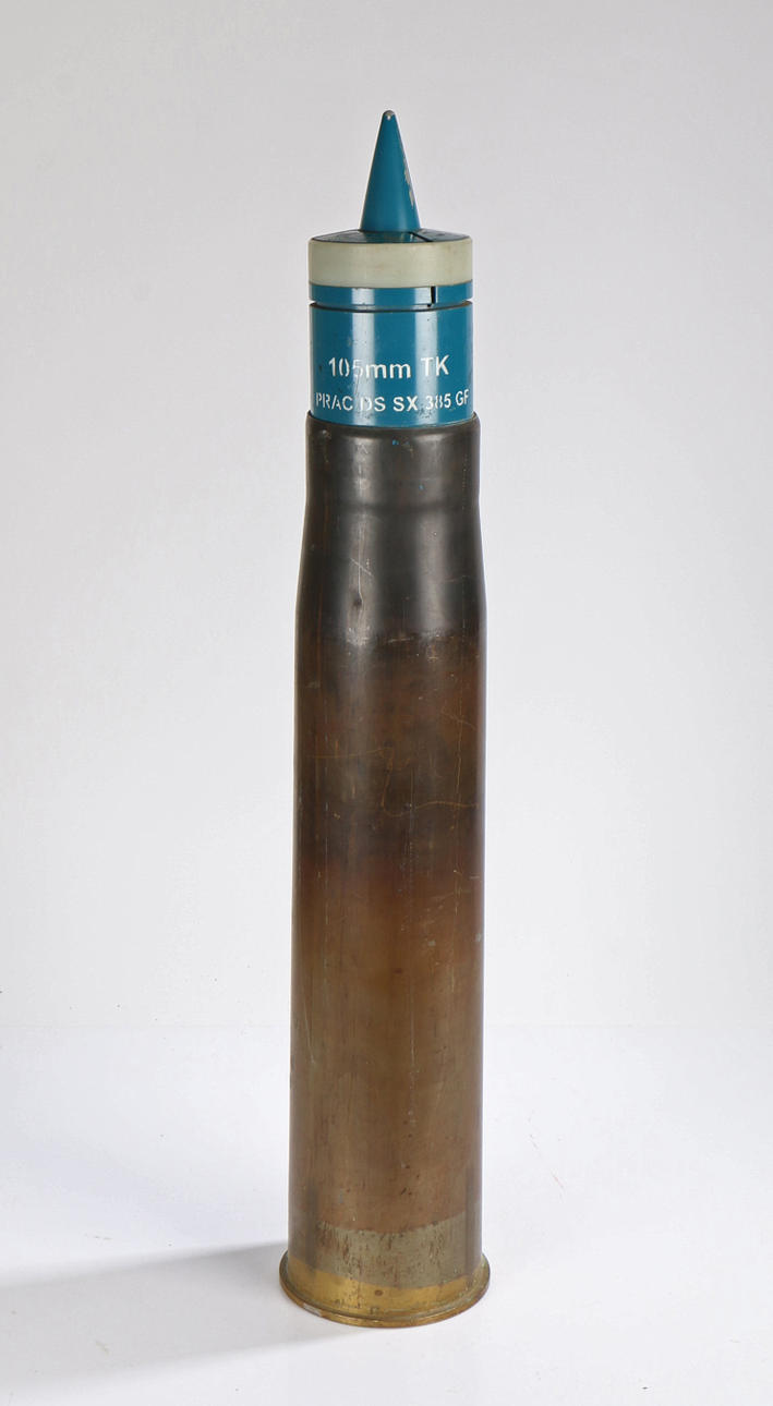 BRITTISK 105MM APDS RUND, INERT.