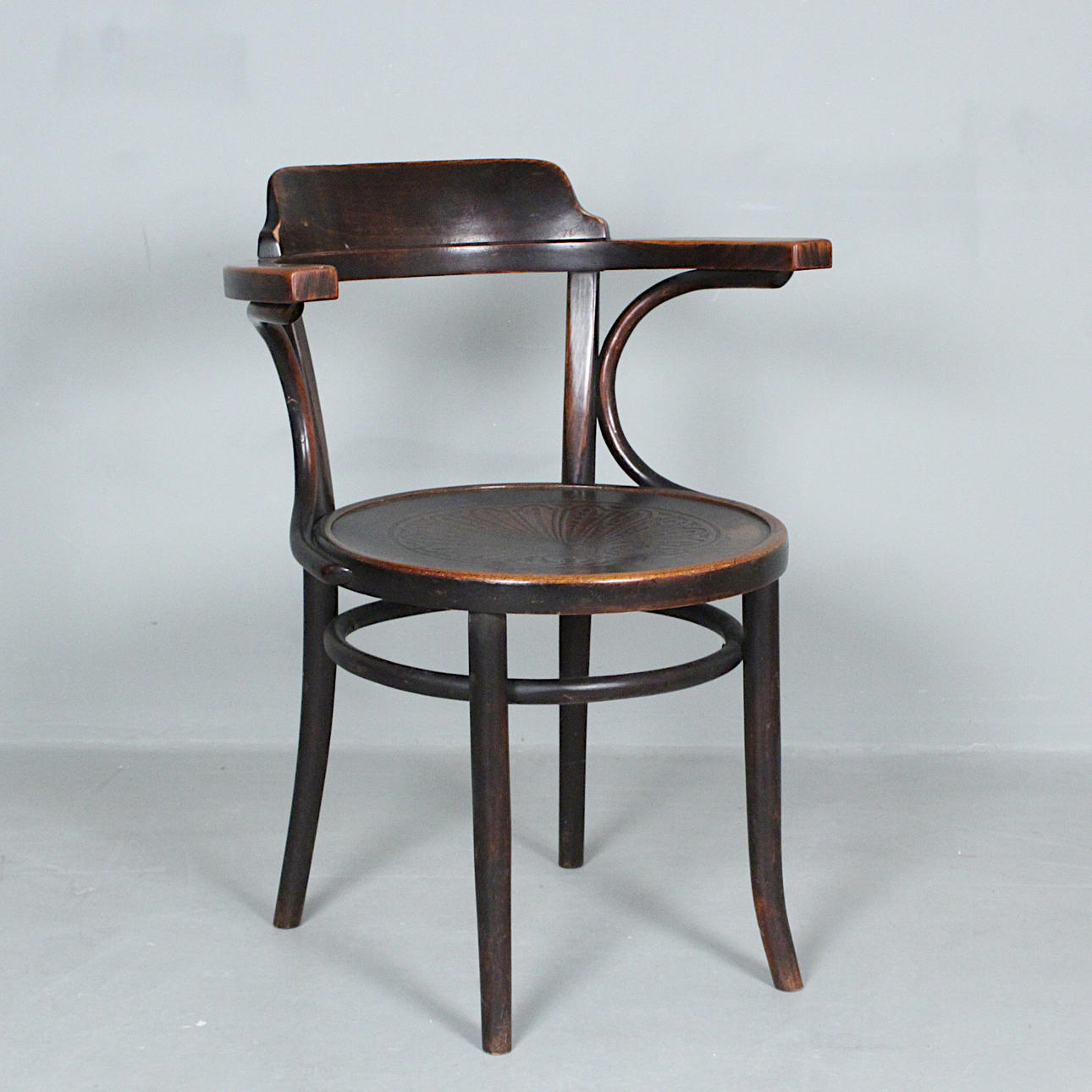 THONET. bentwood armchair, model '233'.