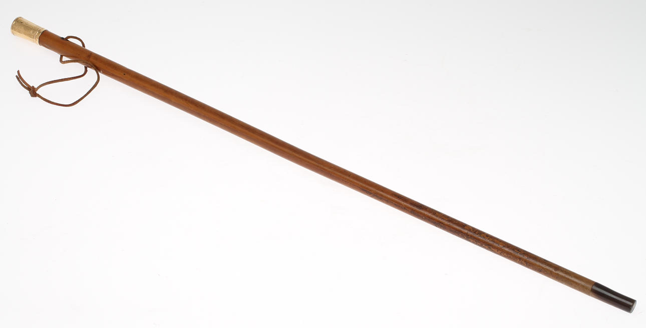 PROMENADKÄPP, med guldknopp, 1900-tal.