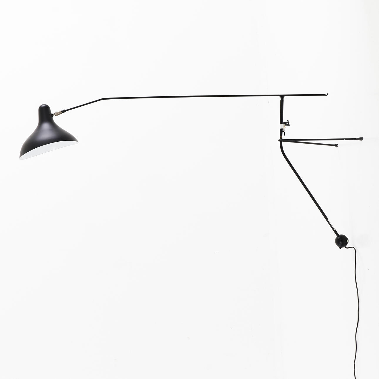 BERNARD SCHOTTLANDER. Væglampe, Mantis BS2 BL.