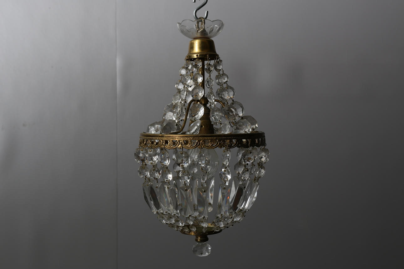 TAKLAMPA, empirestil, 1900-talets andra hälft.