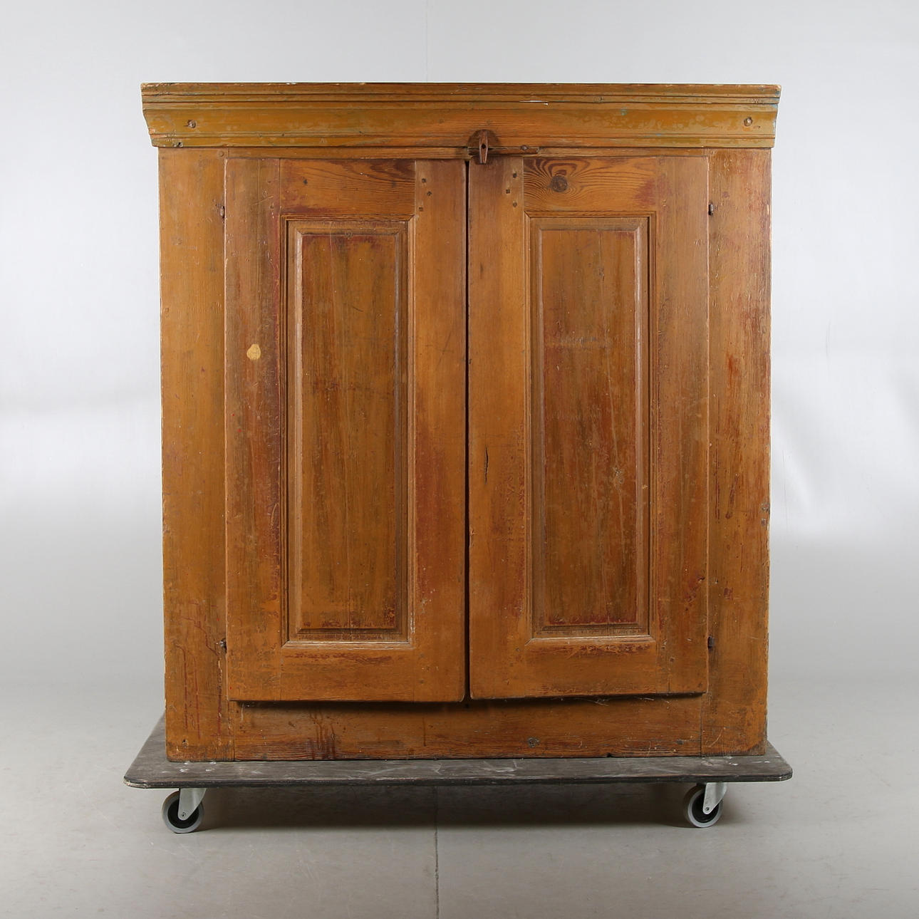 SKÅP, allmoge. 1800-tal.