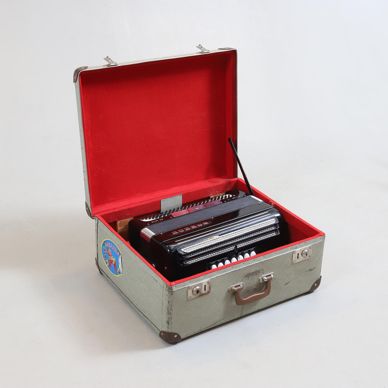 HARMONIKKA, Hohner, ”Riviera III Deluxe”.