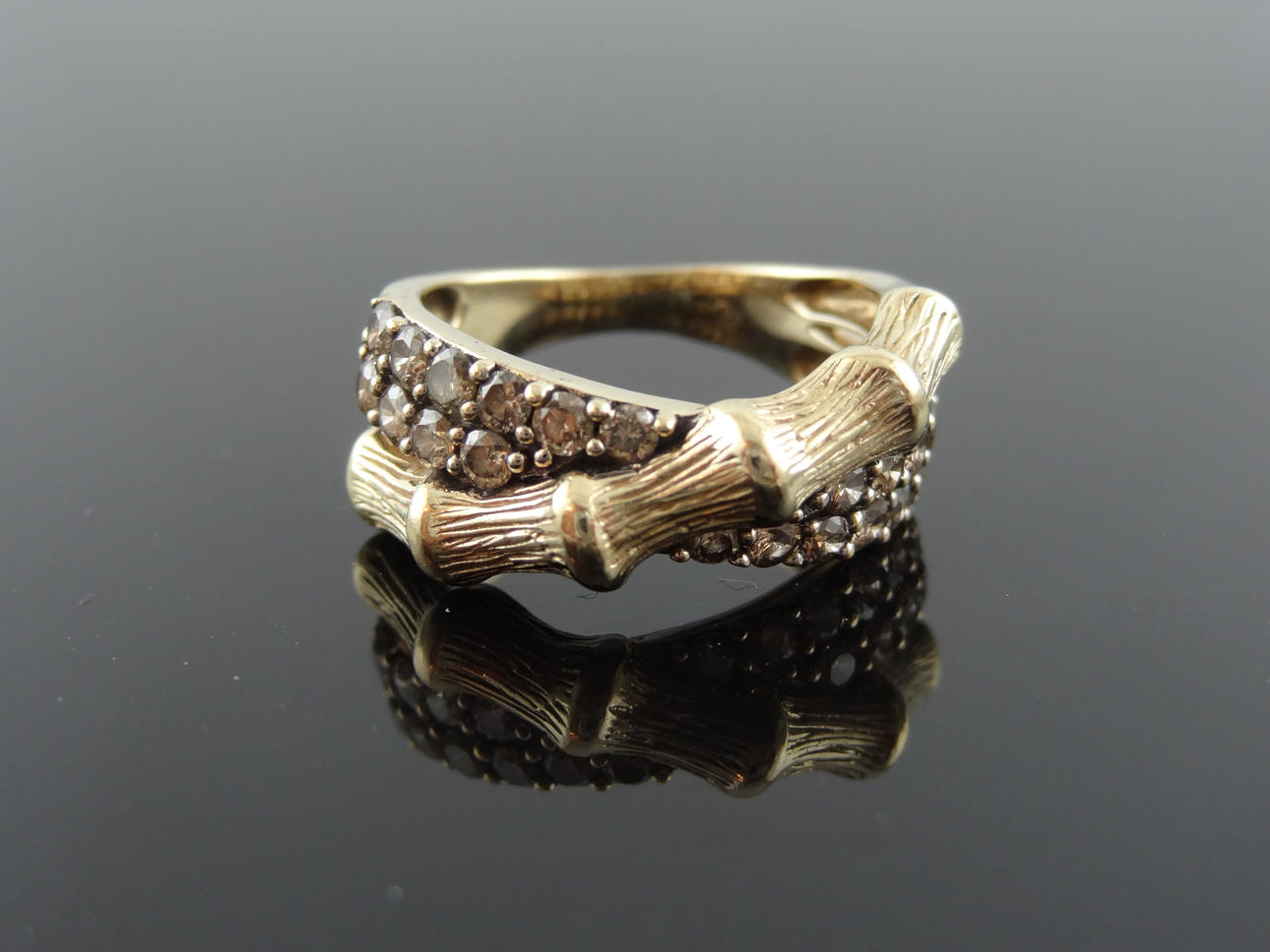 BAMBU DESIGN diamantring 0,88cts.