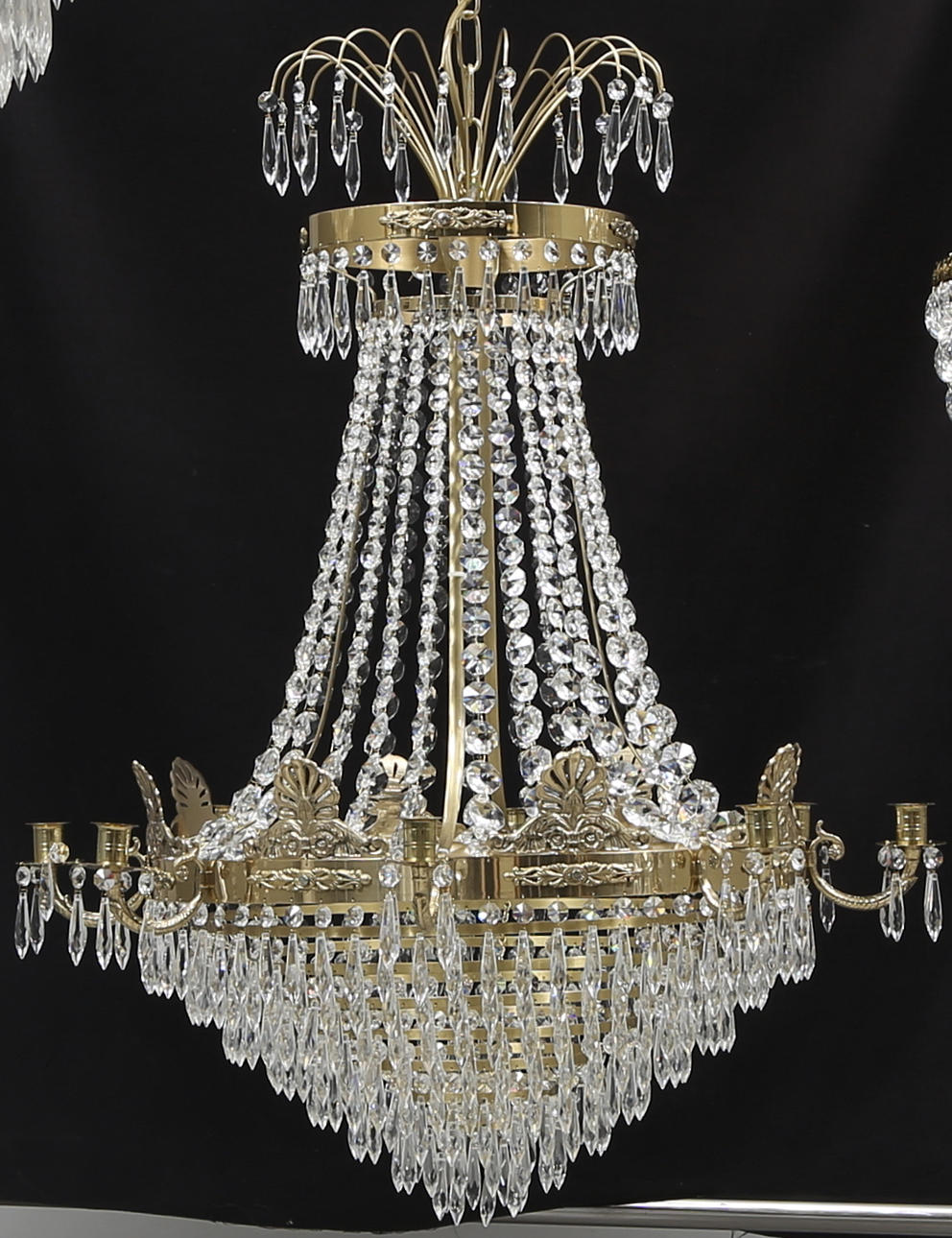 LJUSKRONA, empirestil, 2000-tal, total höjd ca. 140 cm.