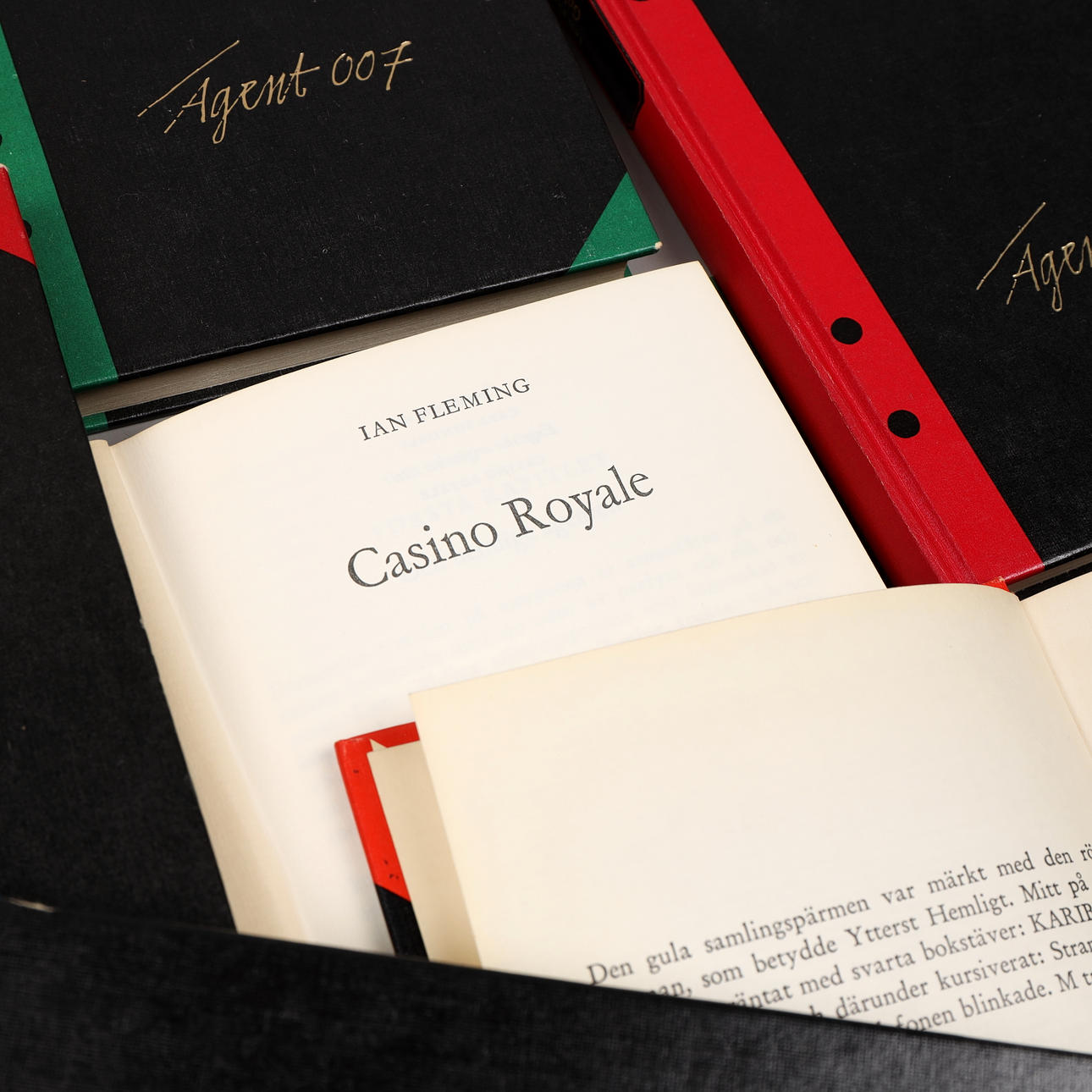 BÖCKER, 6 st, "Agent 007", Ian Fleming.