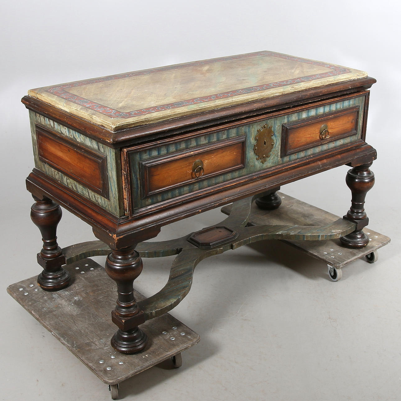 KISTA, sk Bergsmans-kista, barock. 17/1800-tal.