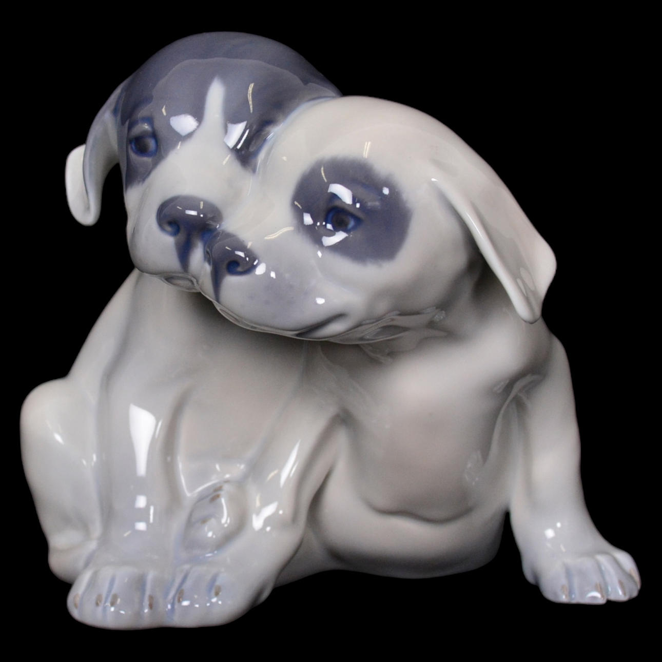 FIGURIN, Pointervalpar, porslin, Royal Copenhagen, Danmark.