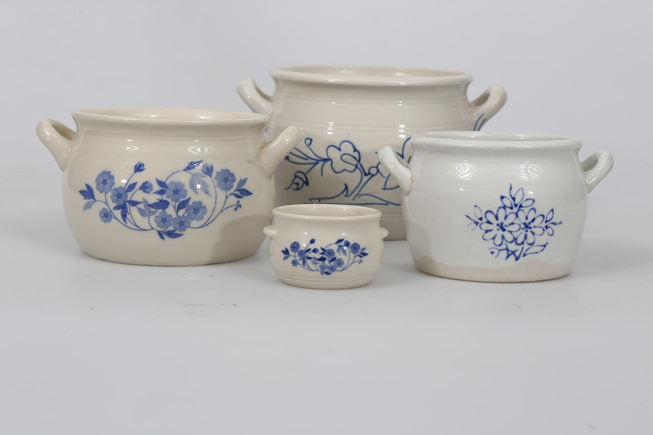 KRUS, porslin, 4 stycken, bland annat Rörstrand.