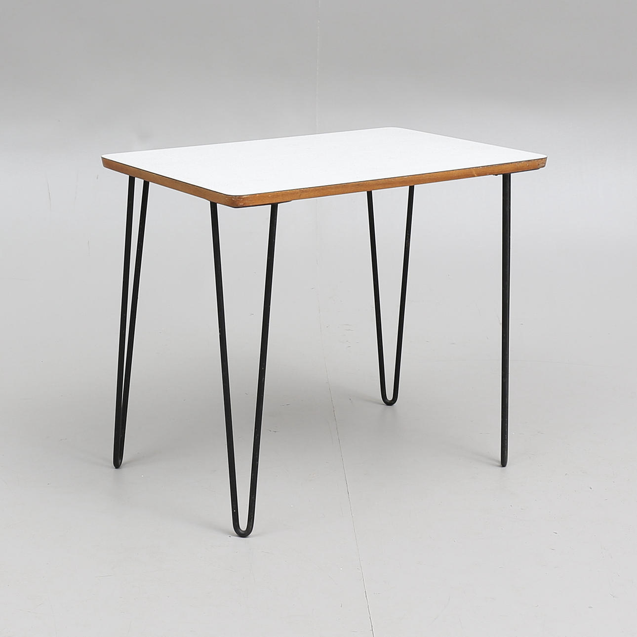 BORD, perstorpskiva, 1900-talets andra hälft.