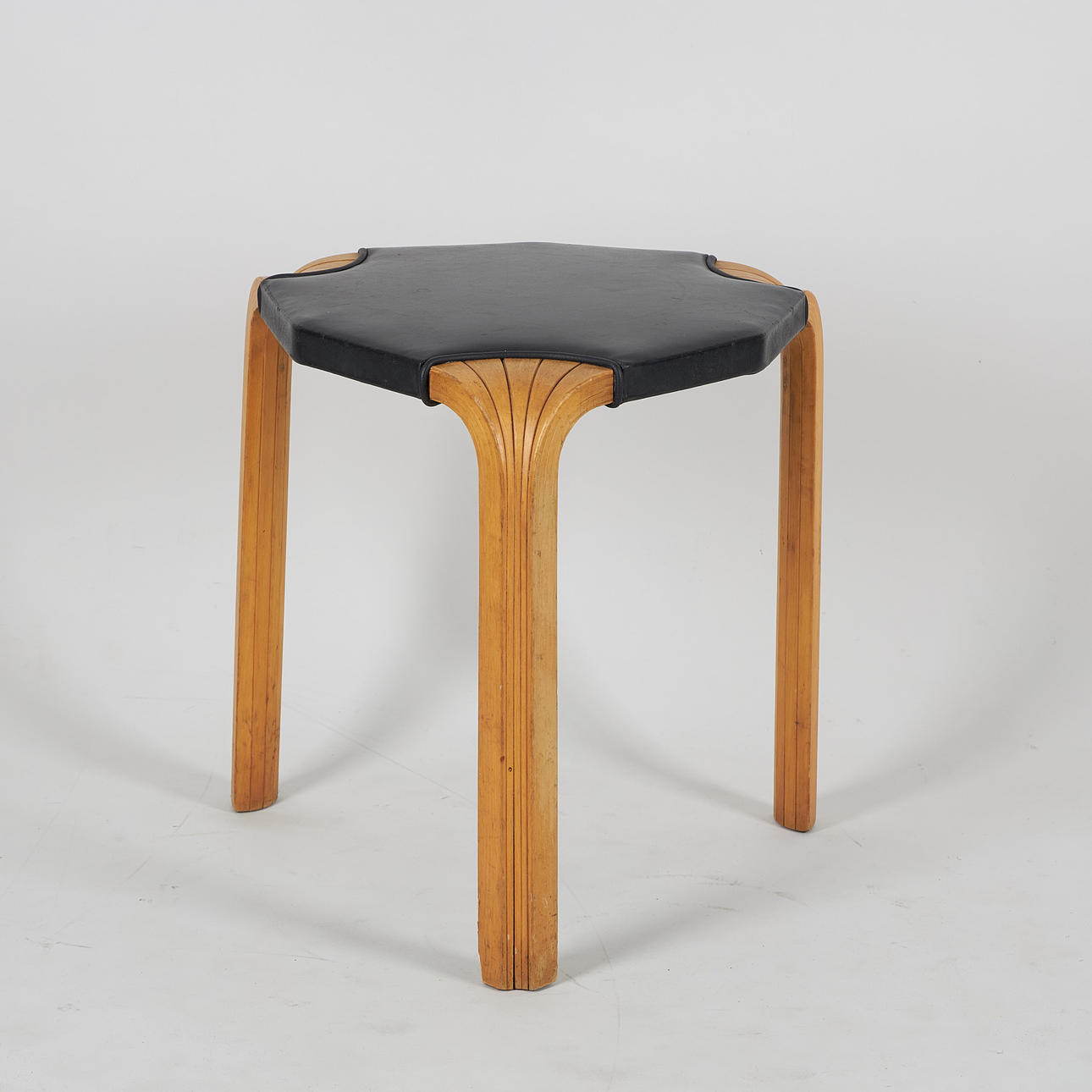 ALVAR AALTO. PALL, X602, Formgiven år 1954.