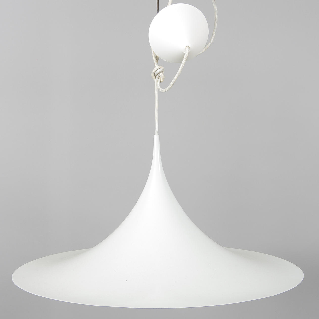 TAKARMATUR, Semi Pendel, Gubi, lackerad plåt.