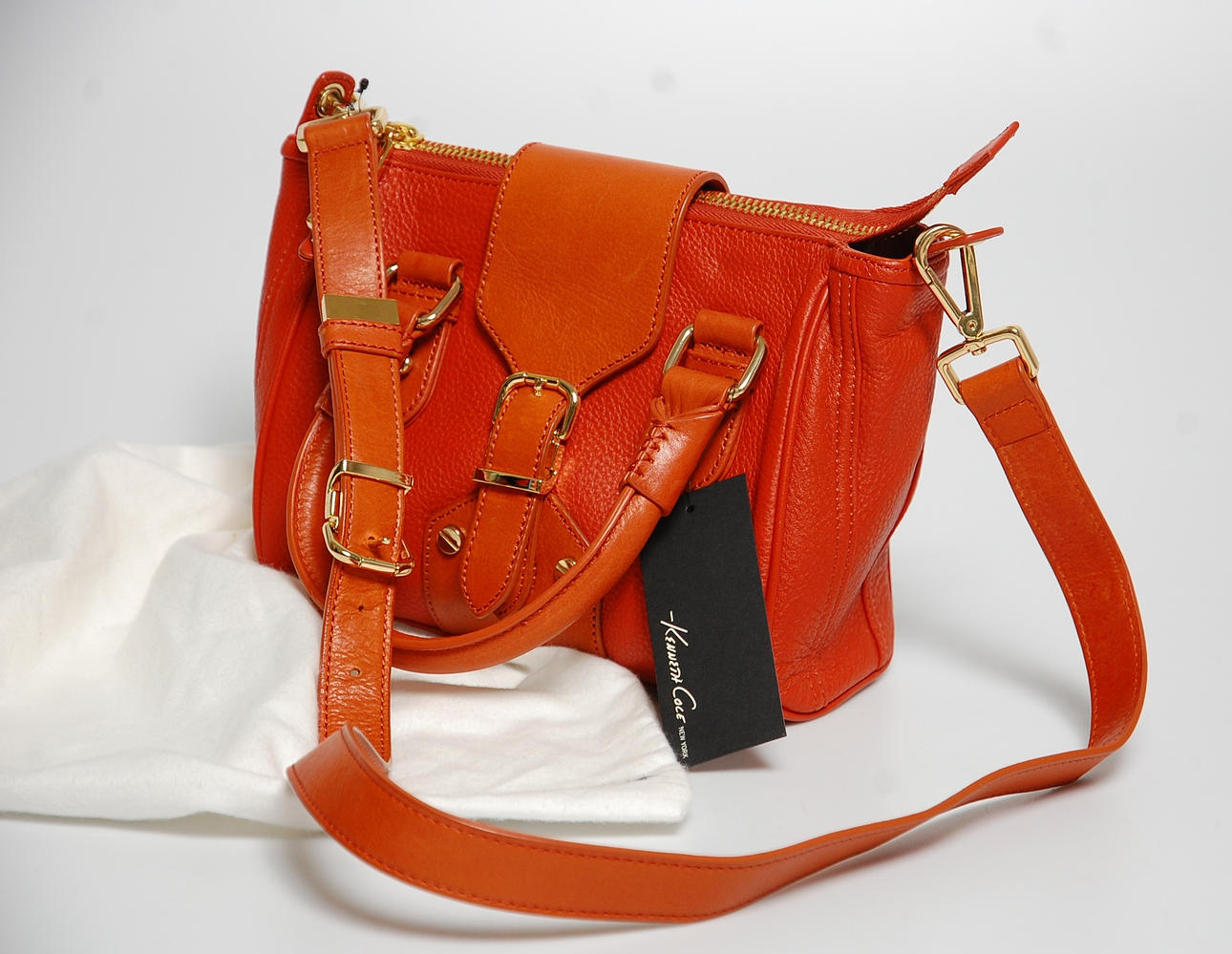 HANDVÄSKA, skinn kenneth Cole, Crossbody, ny med tags.