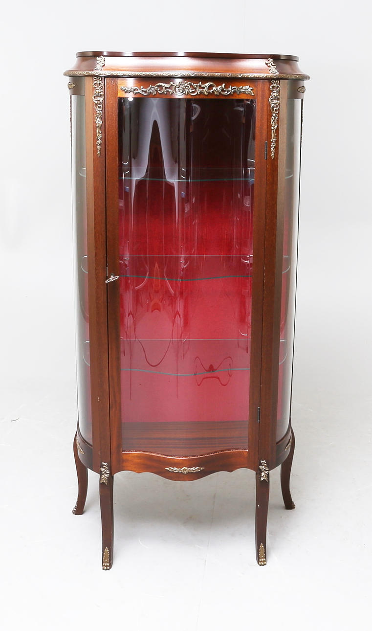 VITRINSKÅP, rokokostil, 1900-tal.