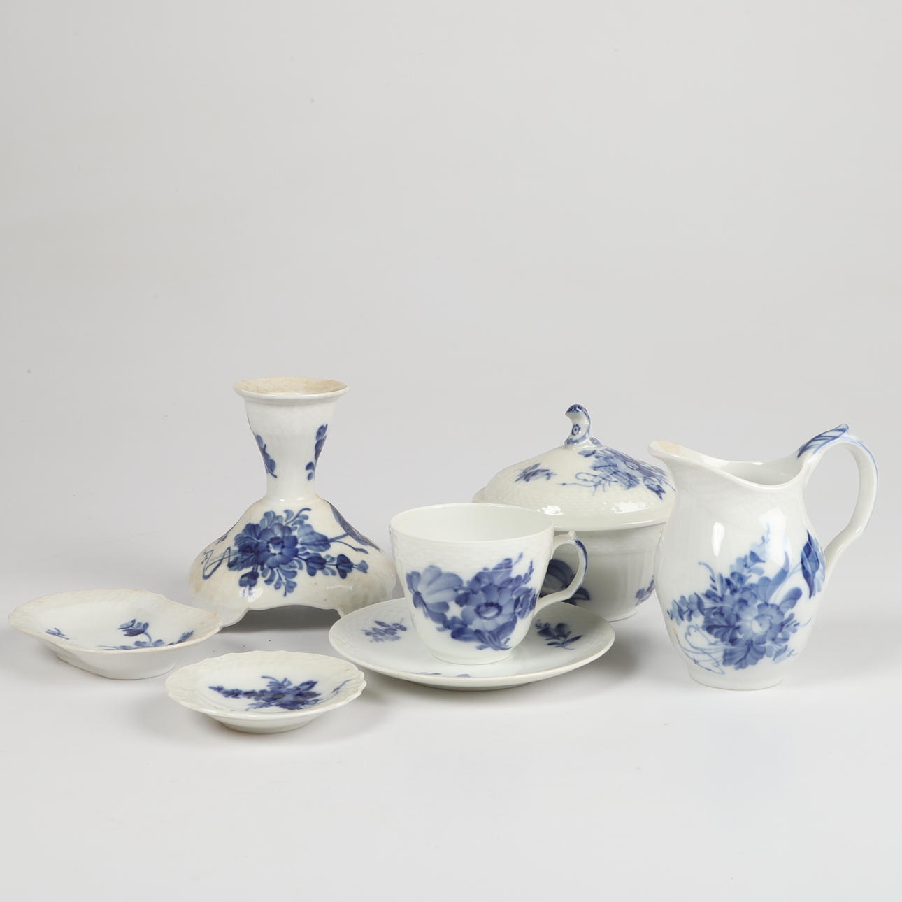 MOCK SET, 30 pieces, “Blå Blomster”, Denmark.