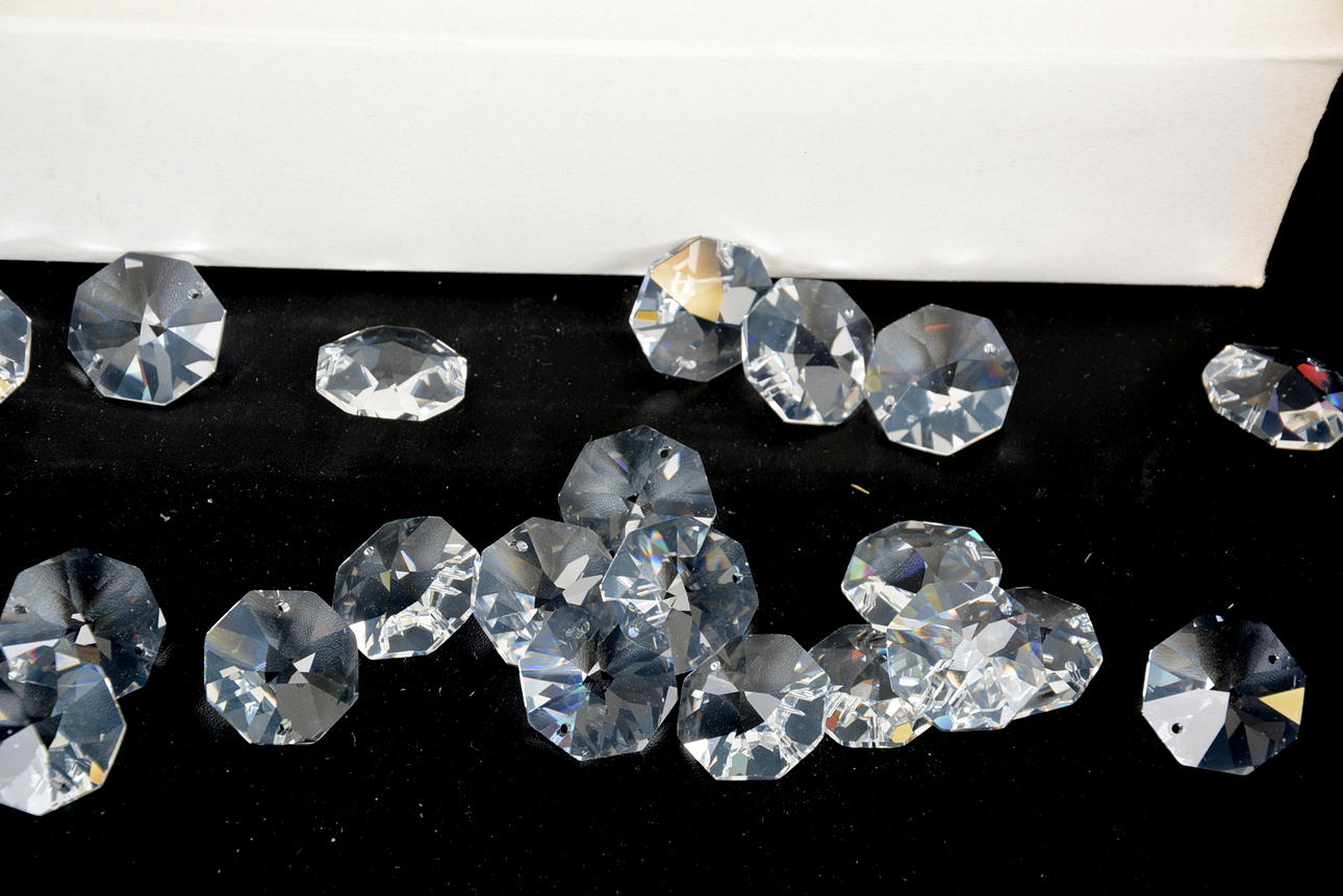 KRISTALLPRISMOR, Swarovski, 1-låda.