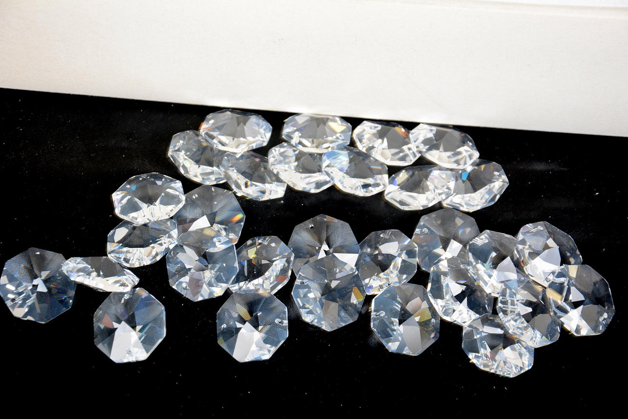 KRISTALLPRISMOR, Swarovski, 1-låda.