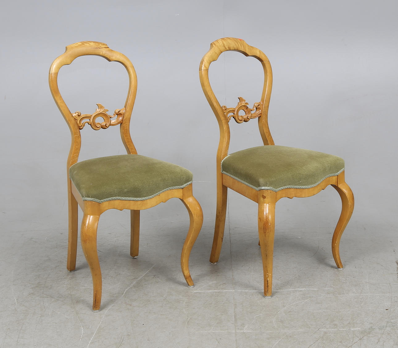 STOLAR, ett par, nyrokoko, omkring 1900.