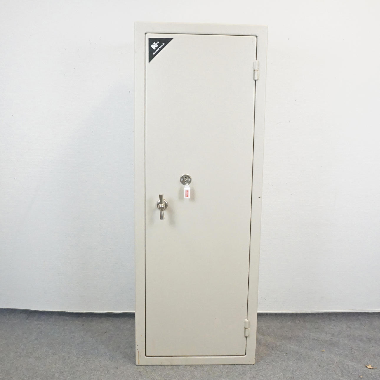 VAPENSKÅP/SÄKERHETSSKÅP, Nivex 1500 N.