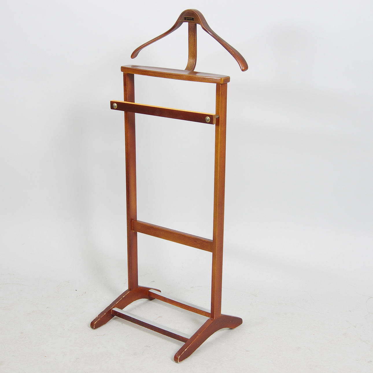 HERRBETJÄNT, mahogny, QV, Hässleholm.