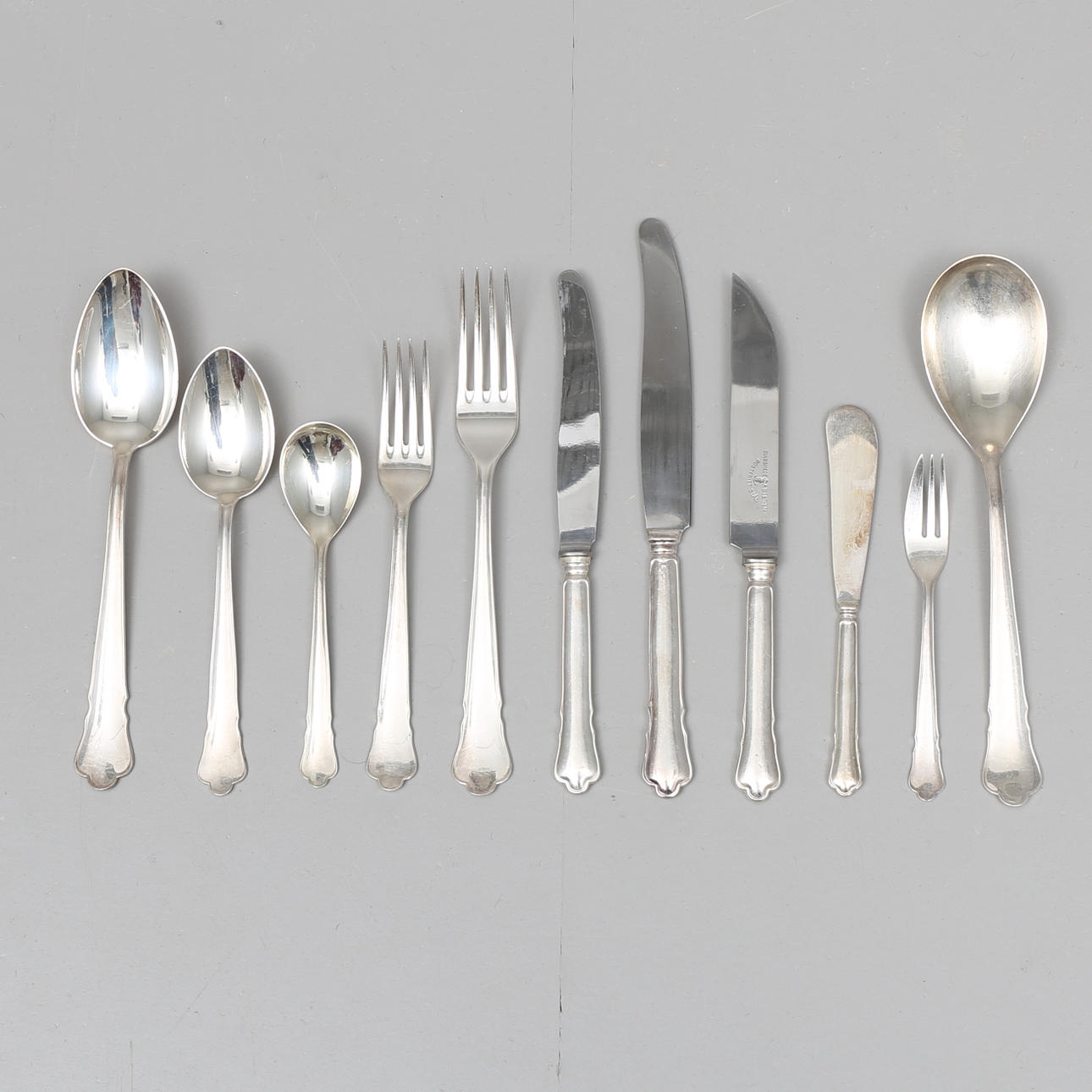 BESTICKUPPSÄTTNING, nysilver, Chippendale, 86 delar.