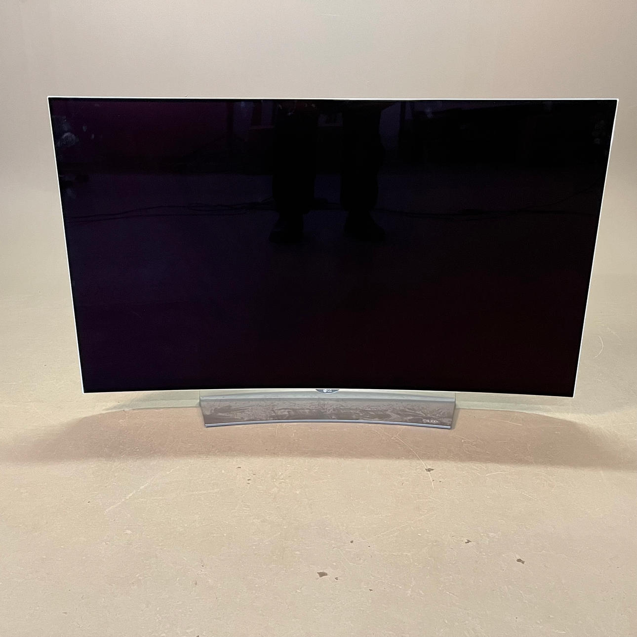 TV, LG de 55 pulgadas, curva, Oled.